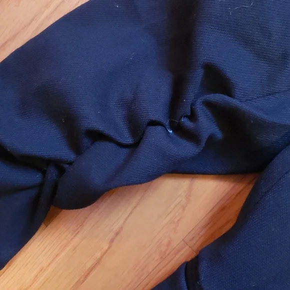 H & M Slightly Cropped Blazer with metallic beading detail - Picture 4 of 10